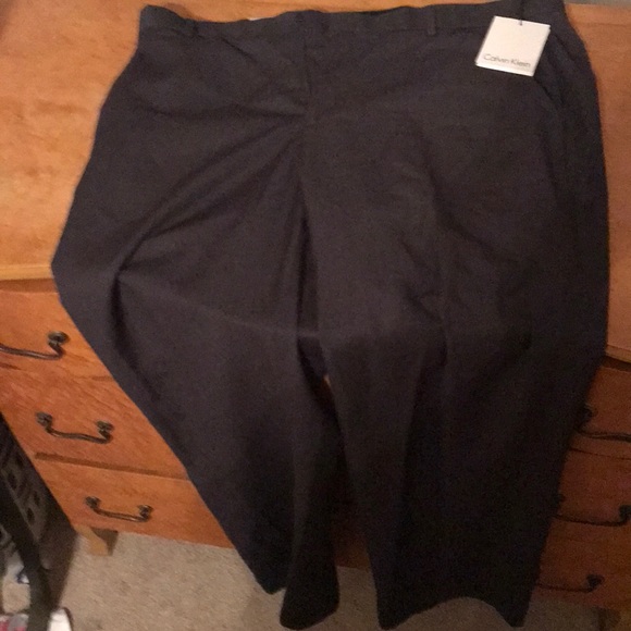 Brown Calvin Klein dress pants size36x30 with tags - Picture 2 of 3
